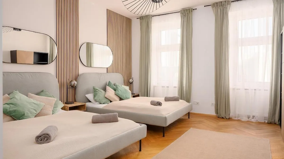 Appartement 16 Guests I 4BR I Near Danube I 5 Min to U1 à Vienne 0*,  Autriche
