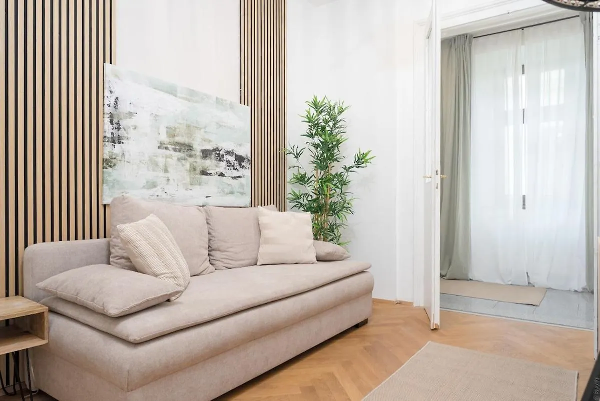 16 Guests I 4BR I Near Danube I 5 Min to U1 Apartment Vienna