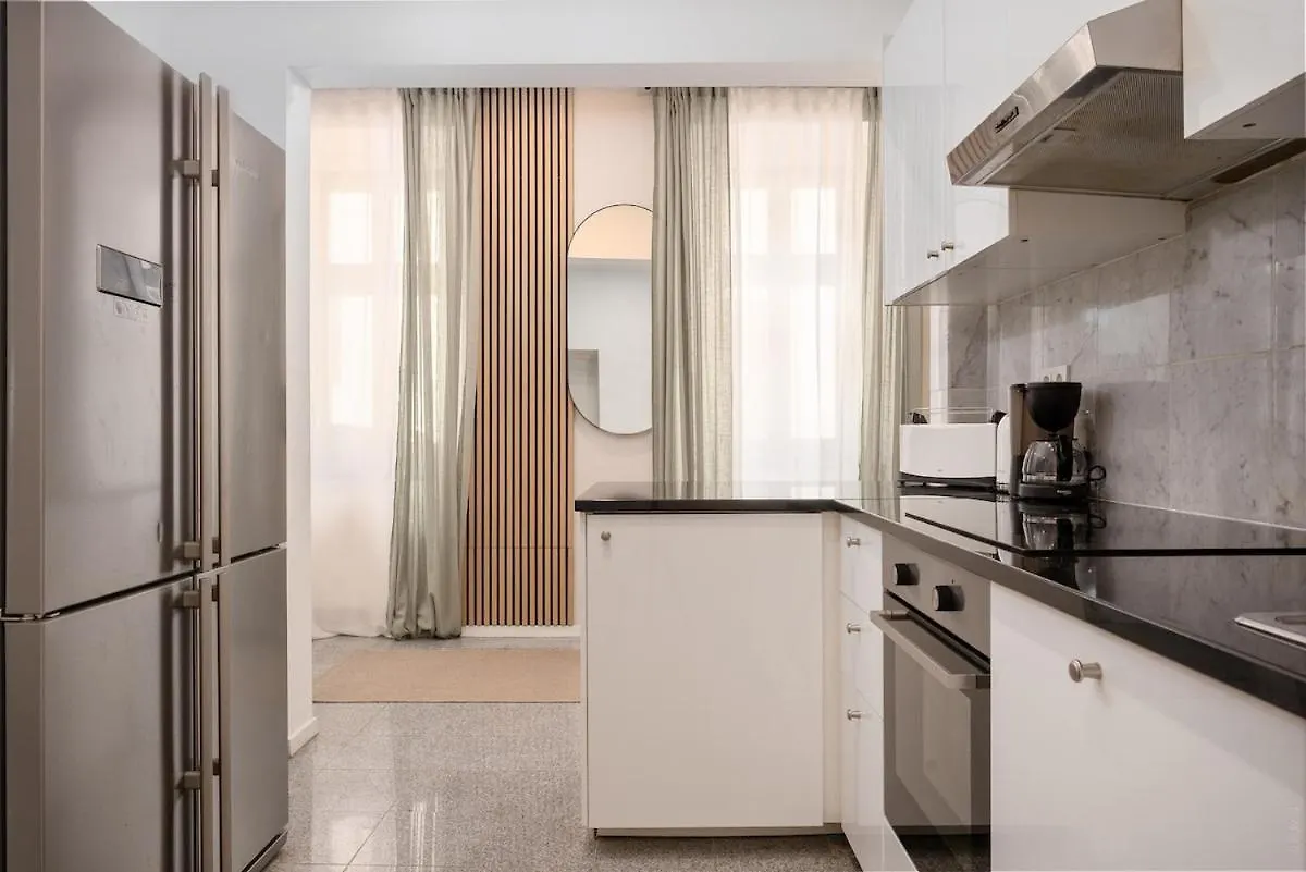 16 Guests I 4BR I Near Danube I 5 Min to U1 Apartment Vienna 0*,